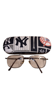 Unisex Adult NY Yankee eyeglass case/  /bags purses/accessory cases/glasses cases/sunglasses/eyewear