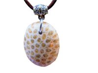 woman's handmade necklace/radiolaria stone